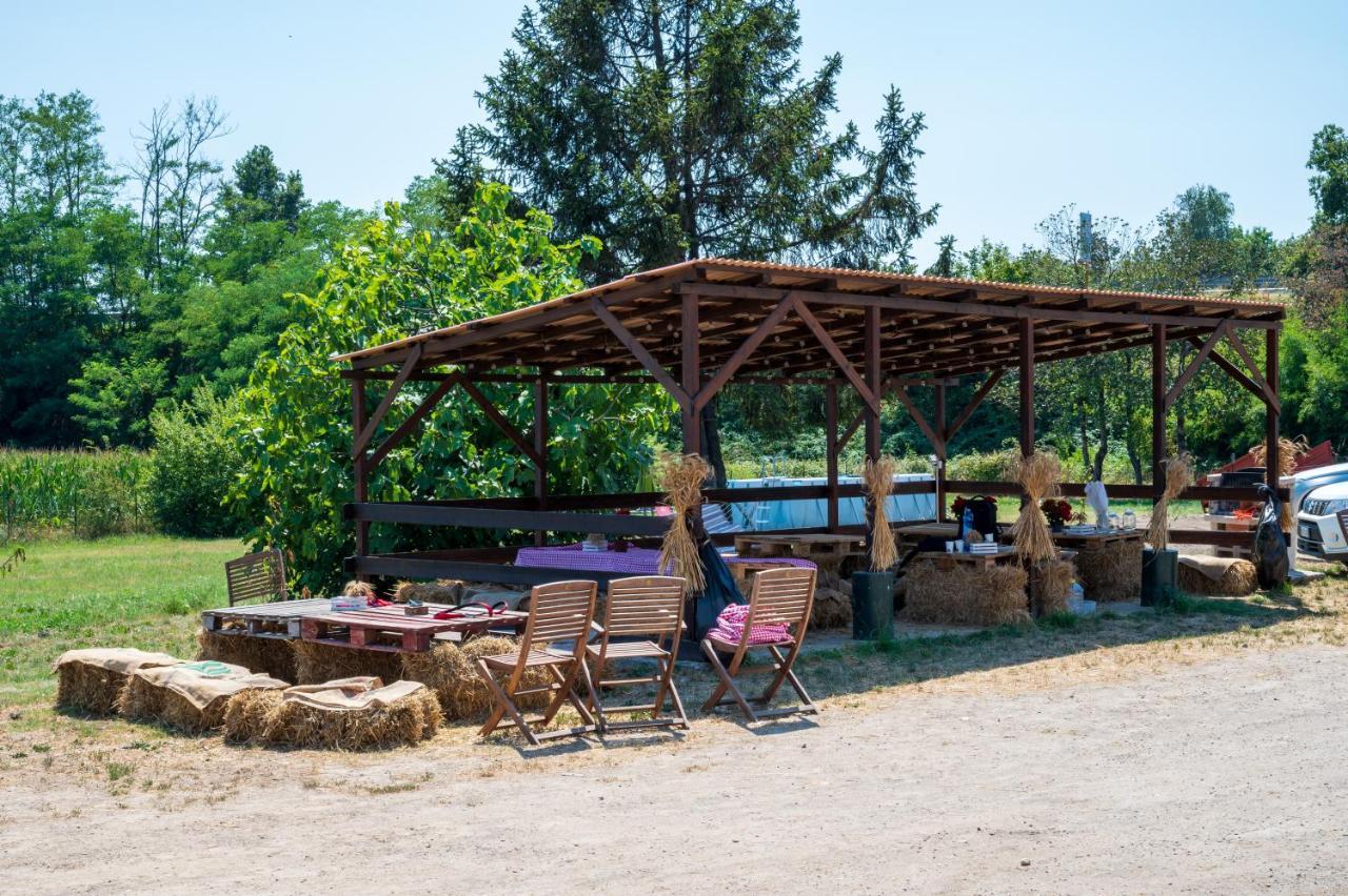 Agriturismo Why Farm Marano Ticino Exterior photo